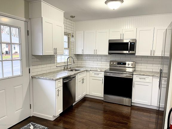 2nd image of 120D Edinburgh Ln #1004