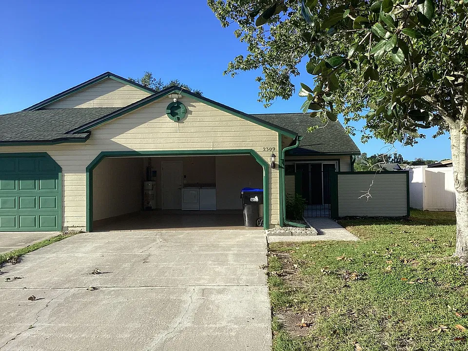 2309 Turpin Dr