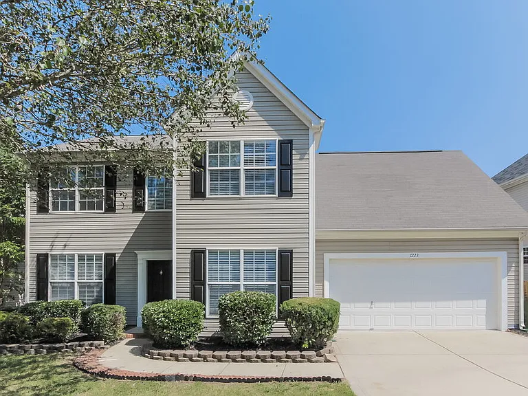 7223 Claiborne Woods Rd — Photo 1