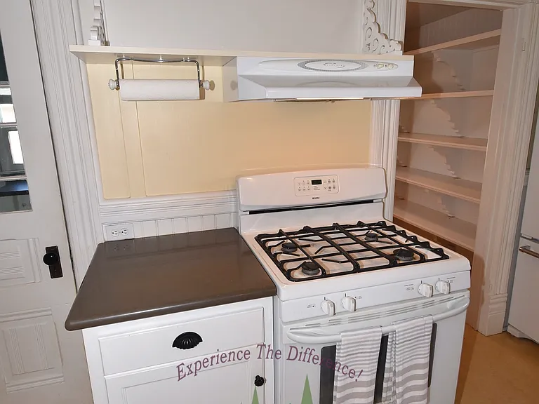 124 Winchester St — Photo 11