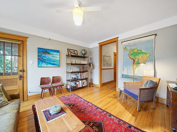 4th image of 2433 N Sawyer Ave APT 2