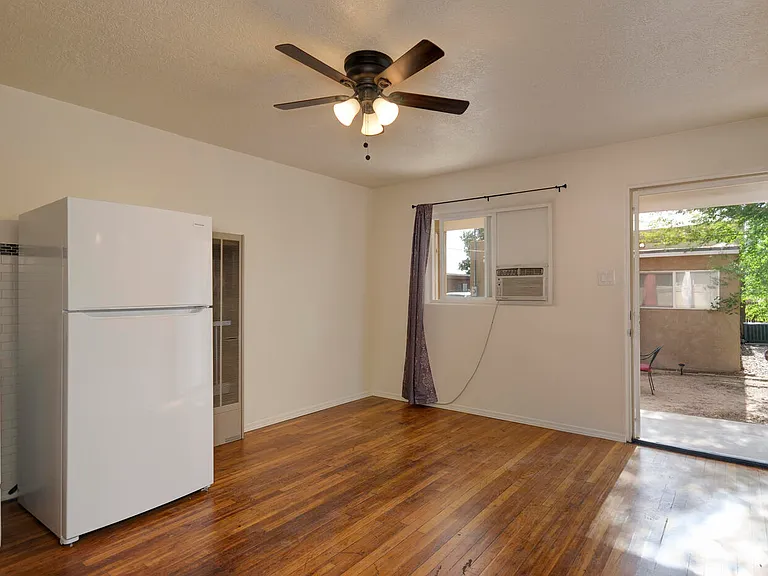 306 Stanford Dr SE #A — Photo 7