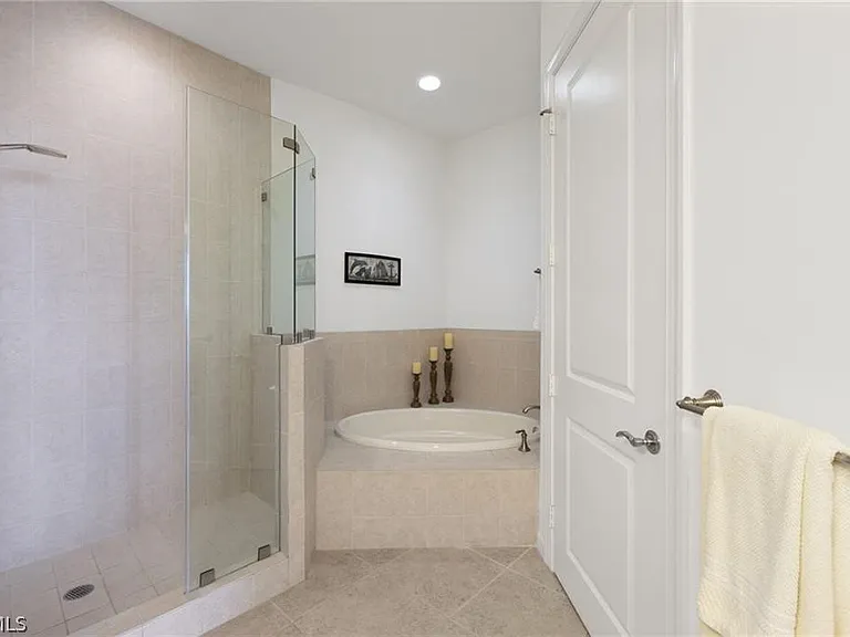 5781 Cape Harbour Dr #1505 — Photo 18