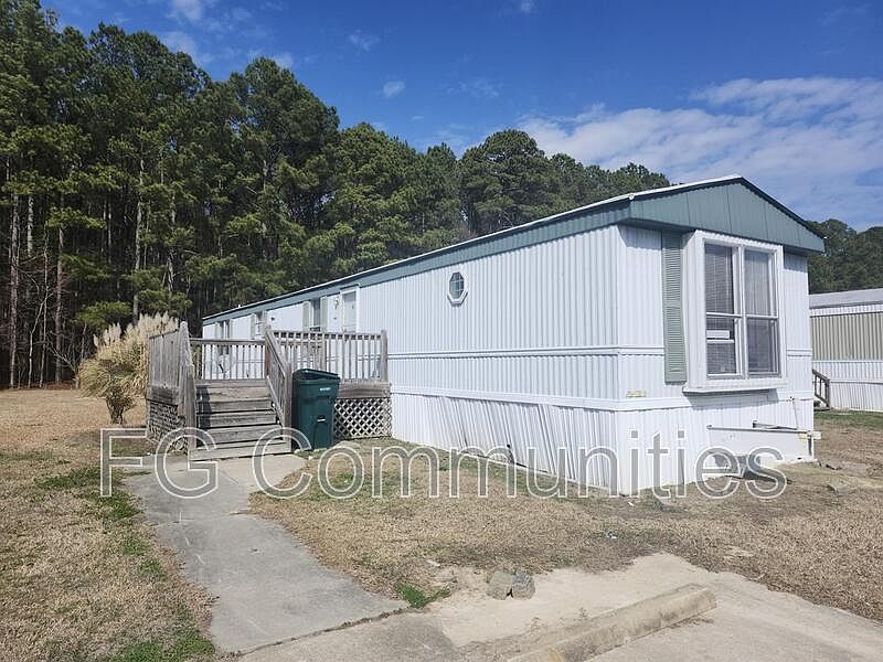 1st image of 1021 Crystal Blvd