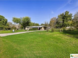 375 Willow Dr, Mcqueeney, TX 78123