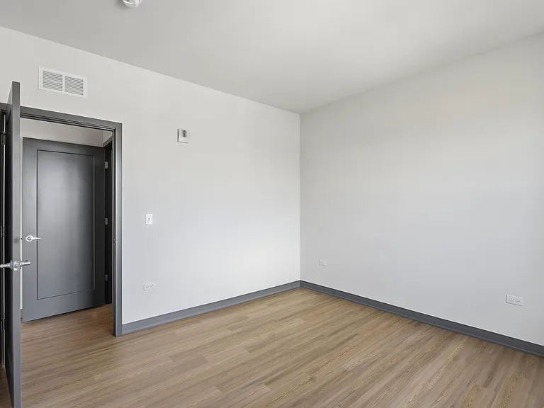 1227 Rock Run Crossings Dr #107 — Photo 24