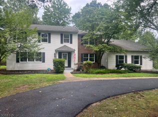 463 Garretson Rd, Bridgewater, NJ 08807