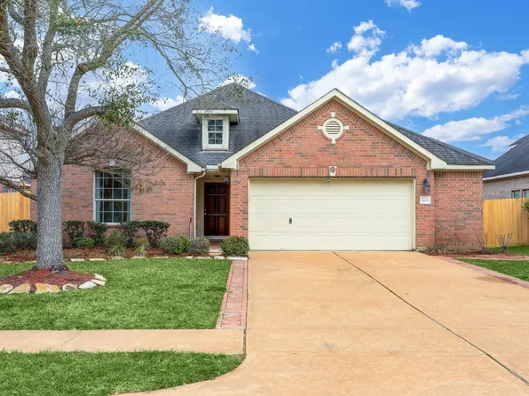 7605 Waterlilly Ln, Pearland, TX 77581