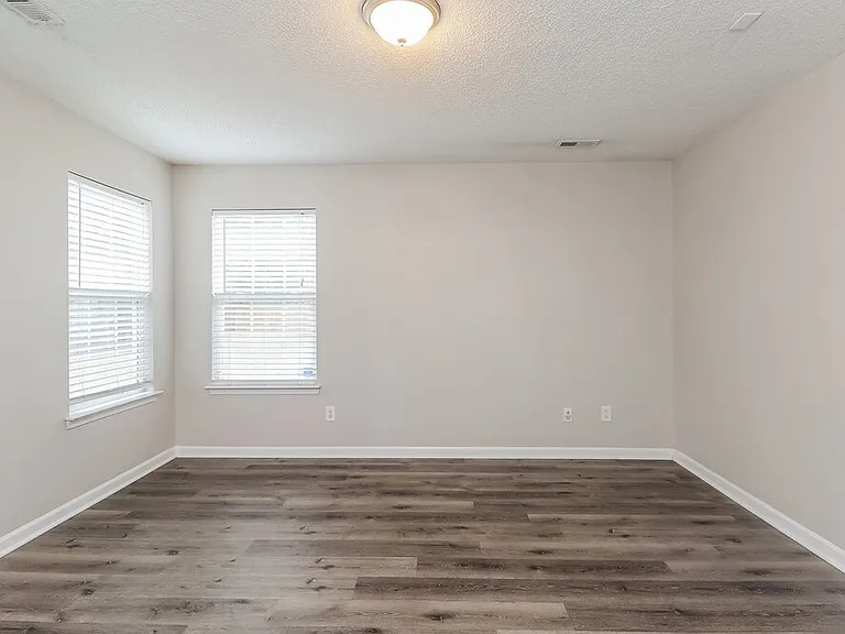 15123 Dehavilland Dr — Photo 9