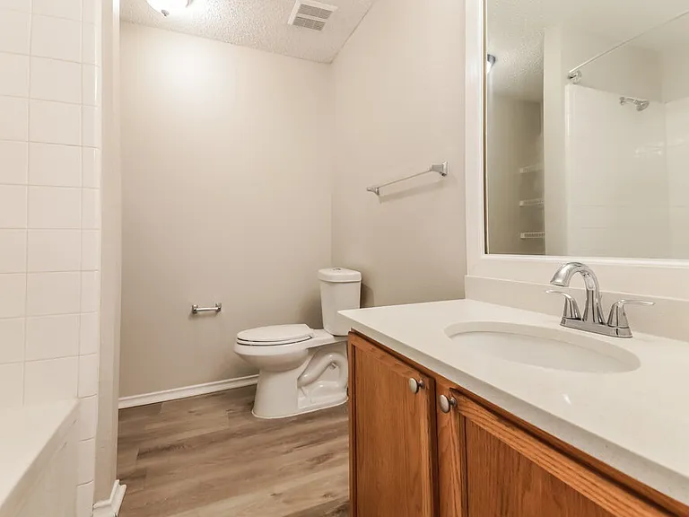 1311 Dakota Trl — Photo 12