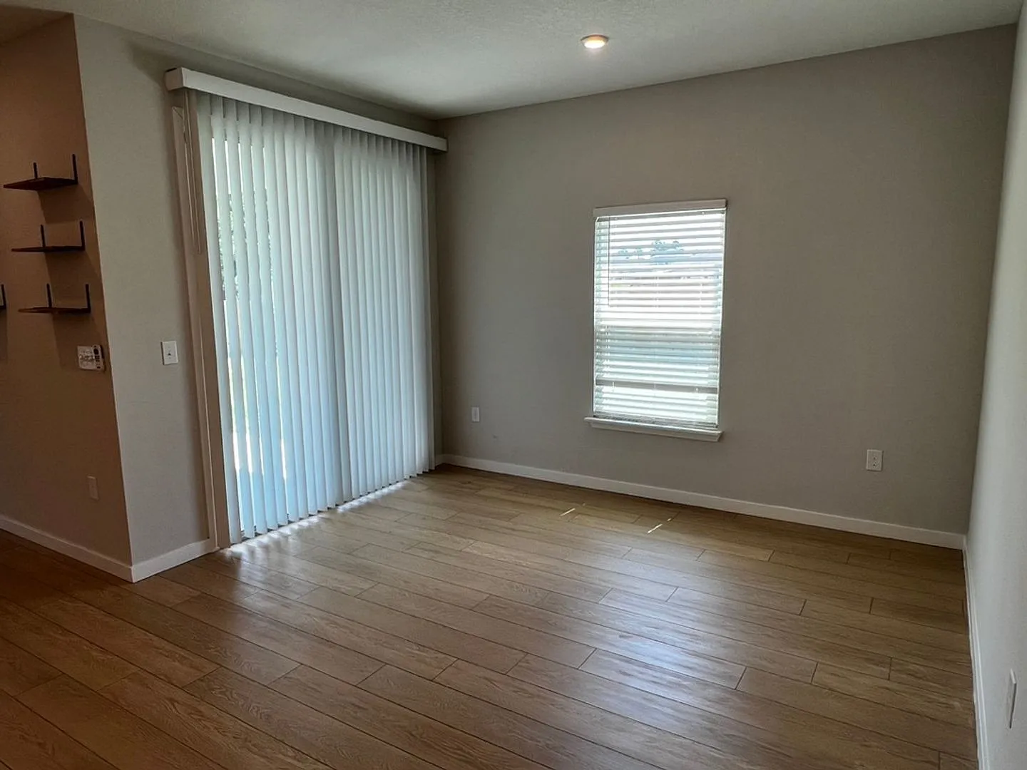 3BR/2BA Home for Rent: Available Immediately — Photo 4