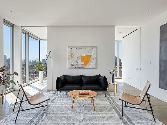 3rd image of 215 Chrystie St #26W