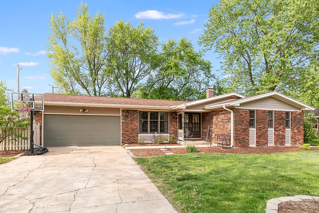 3103 Westgate Ln photo 1