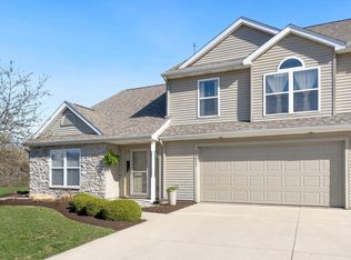 10033 Oak Trail Rd, Fort Wayne, IN 46825