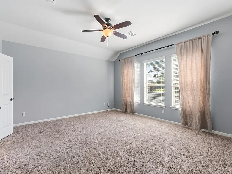 2508 Hilltop Divide Ln — Photo 23
