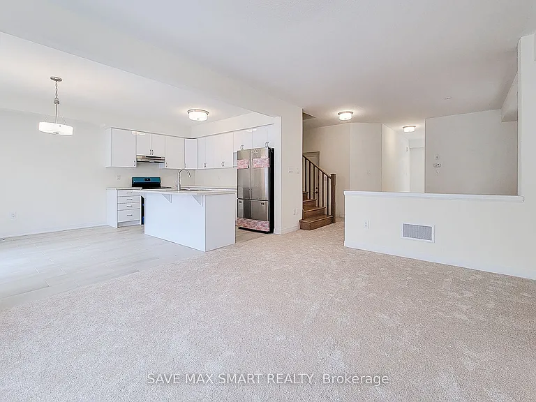 34 Dennis Ave N — Photo 10