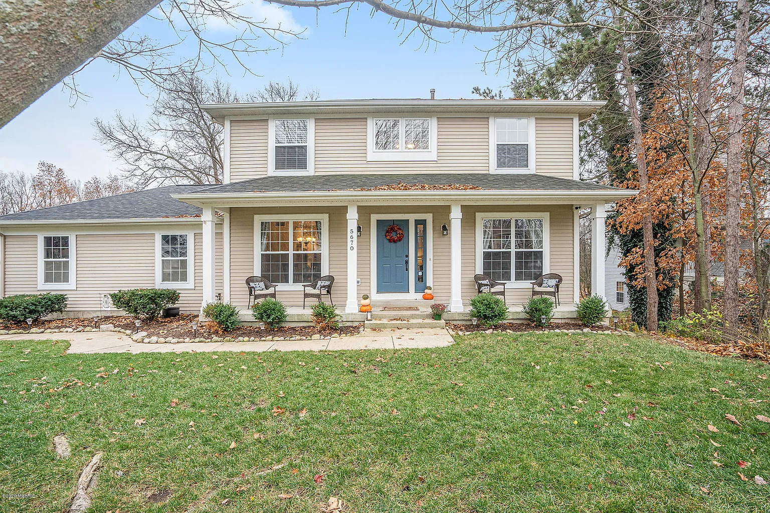5670 Dorado Ct NE photo 1