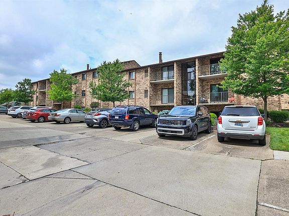 2nd image of 7214 Creekview Dr APT 6