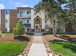 1143 E 37th St SW #102, Calgary, AB T3C1S5