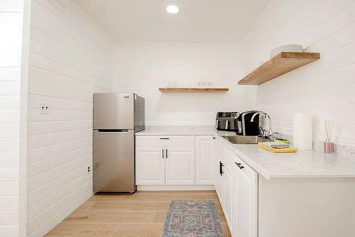 Studio Kitchenette