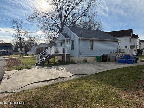 2nd image of 45 Bayview Street