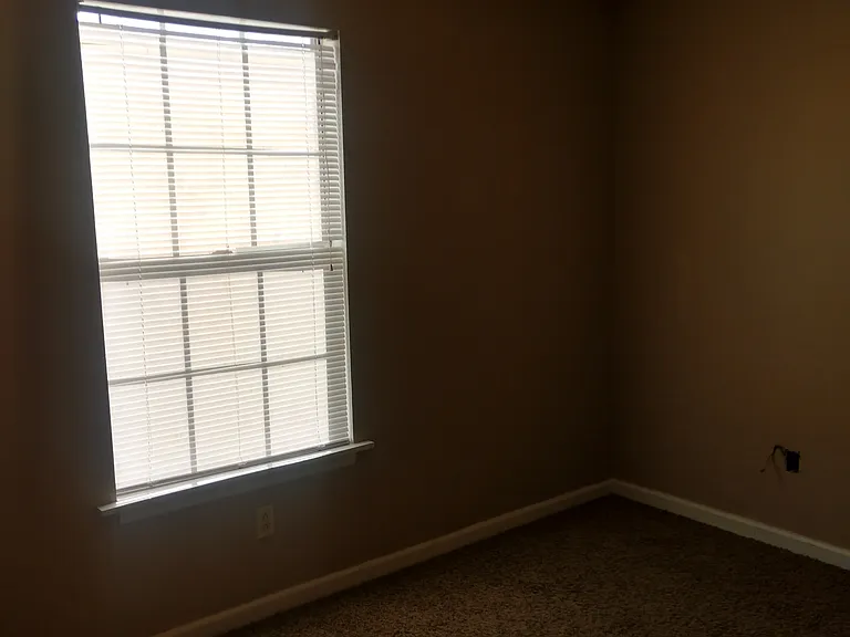 709 Littlebrook Rd #3 — Photo 4