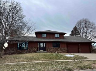 2605 W Maple Ave, Norfolk, NE 68701