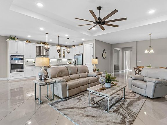 5th image of 4925 SURFSIDE CIRCLE