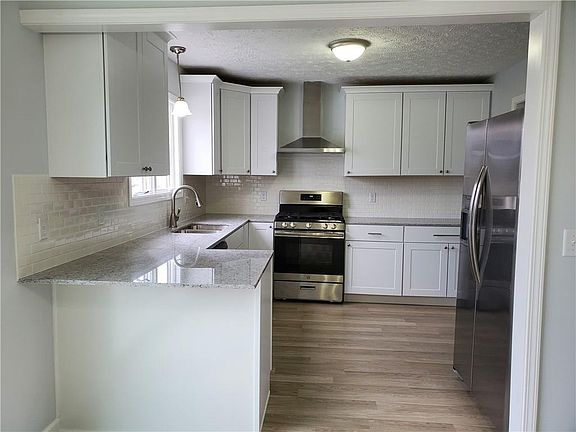 5th image of 1173 Belleview Dr