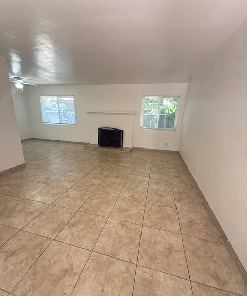 718 E Andrews Ave — Photo 3