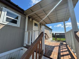 600 Blueberry Rd, Cove, TX 77523