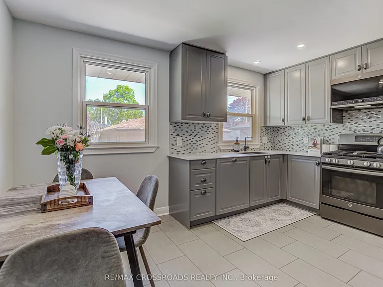 778 Tennyson Ave — Photo 9