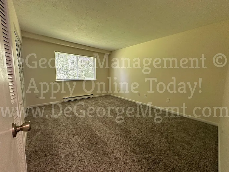 Parkway Apartments — Photo 39