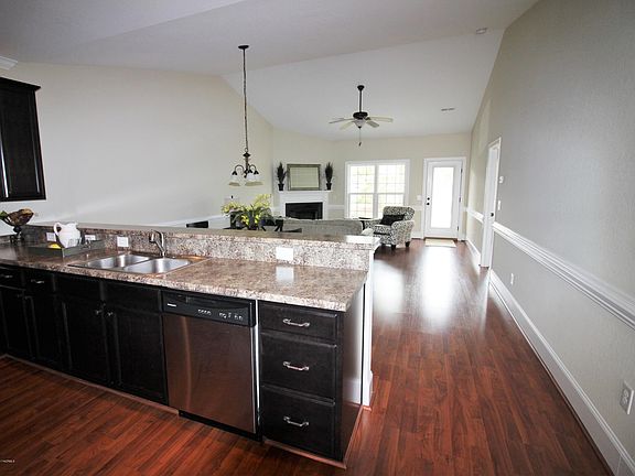 2nd image of 3401 Ellsworth Drive #B