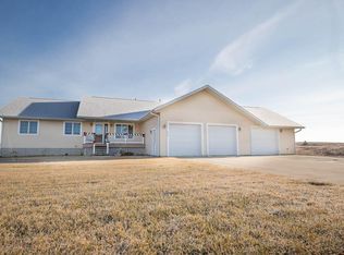 409 Beachcomber Dr, Lake Park, IA 51347