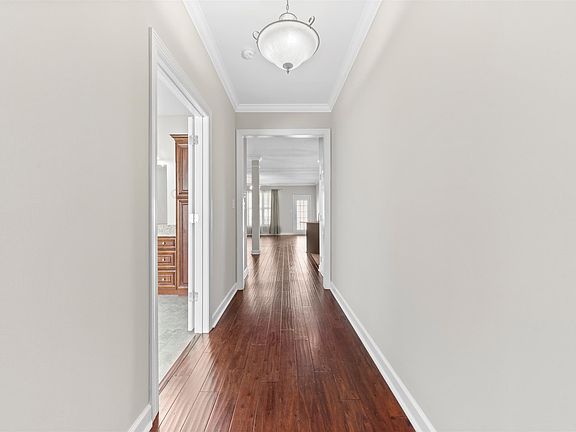 4th image of 42 Townsend Way #42