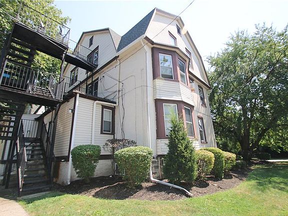 4th image of 93 E Stewart Ave