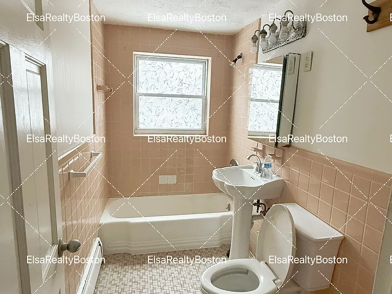 39 Montvale Ave #6 — Photo 8