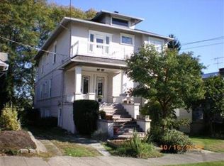 3620 Burke Ave N APT 1, Seattle, WA 98103