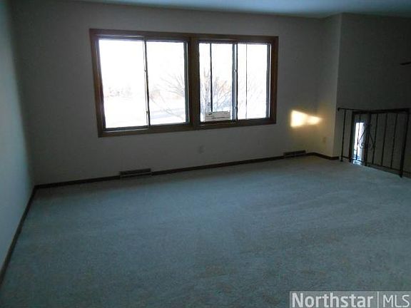 5th image of 9891 7th St NE