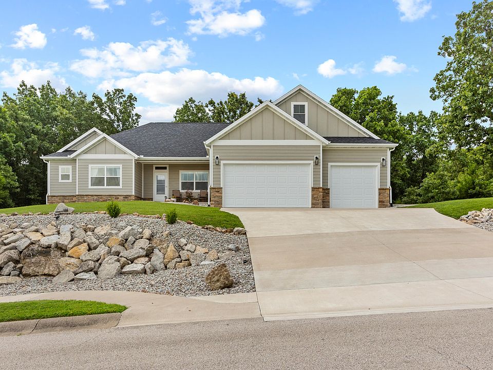 1st image of 191 Forest Oak Drive