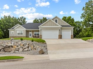 191 Forest Oak Drive, Hollister, MO 65672