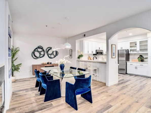 344 Orange Ave Unit 203, Coronado, CA 92118