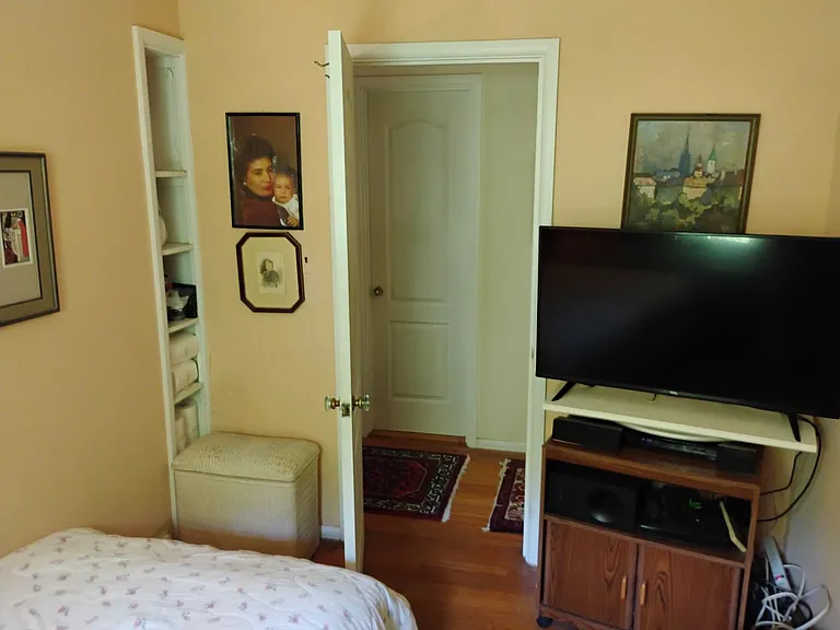 200 Garey Rd — Photo 14
