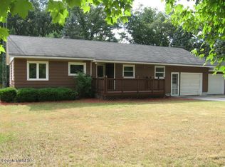 139 S Walhalla Rd, Fountain, MI 49410