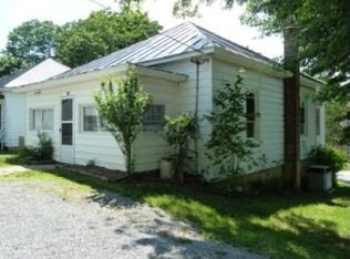 65 Scott St, Rocky Mount, VA 24151