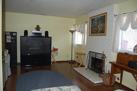 2nd image of 1180 Canyon View Dr