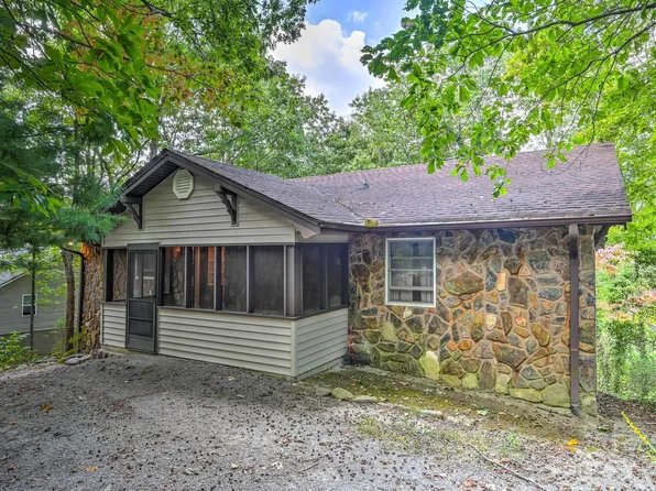 184 Harvey Osteen Rd, Zirconia, NC 28790