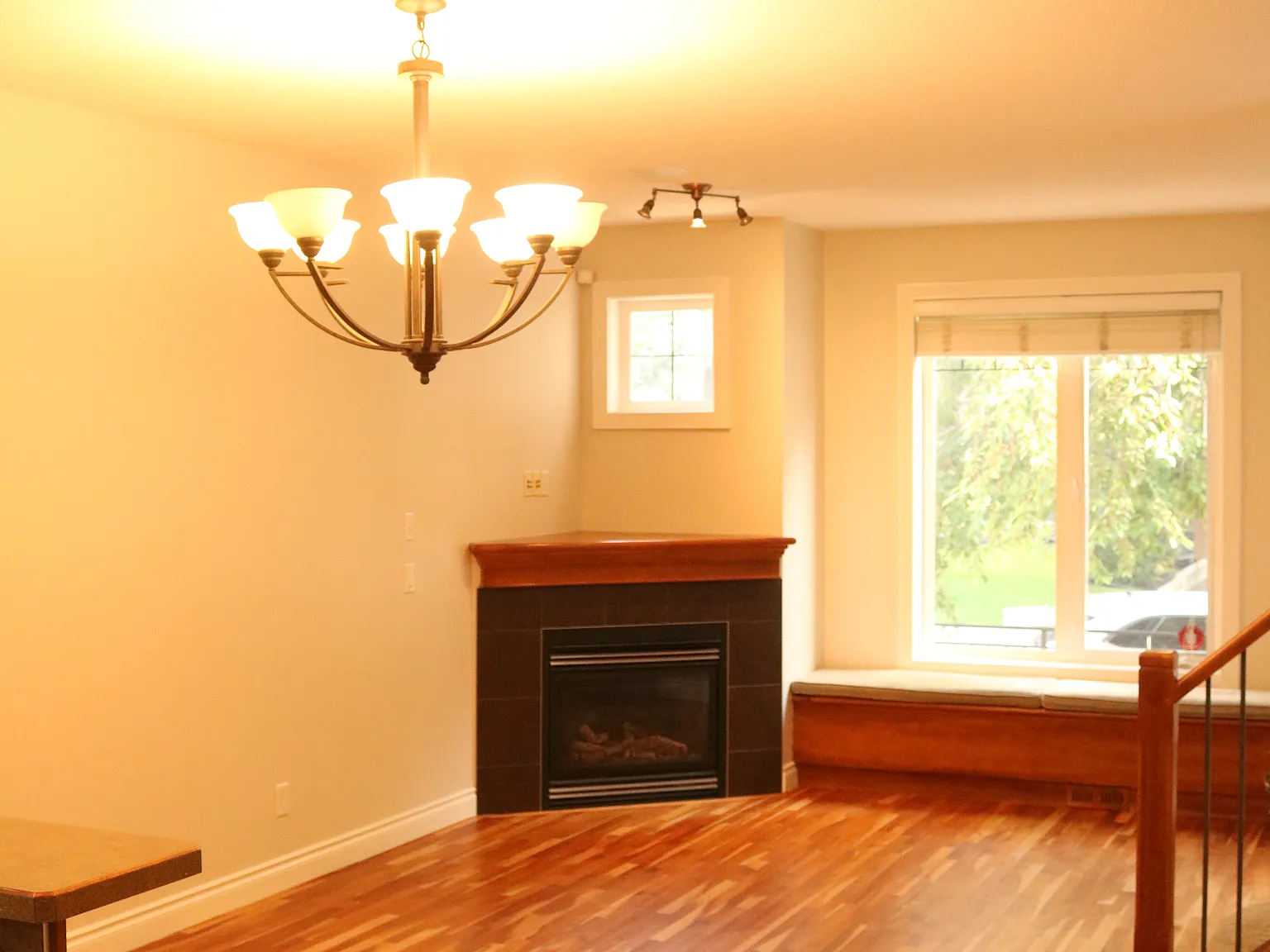 720 56th Ave SW — Photo 3