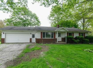 5789 Memory Dr, Akron, OH 44319